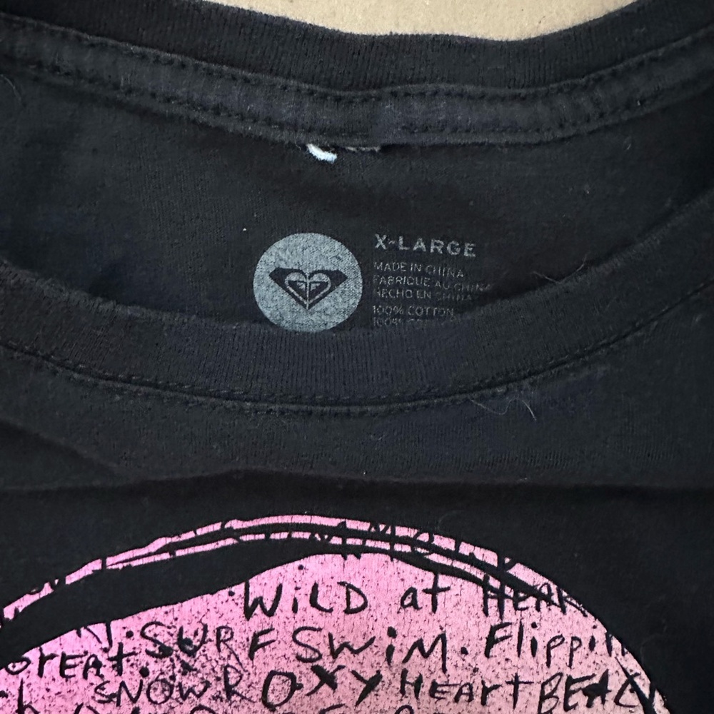 Roxy Black Short Sleeve Tee with Pink and White Graphic - Picture 2 of 3